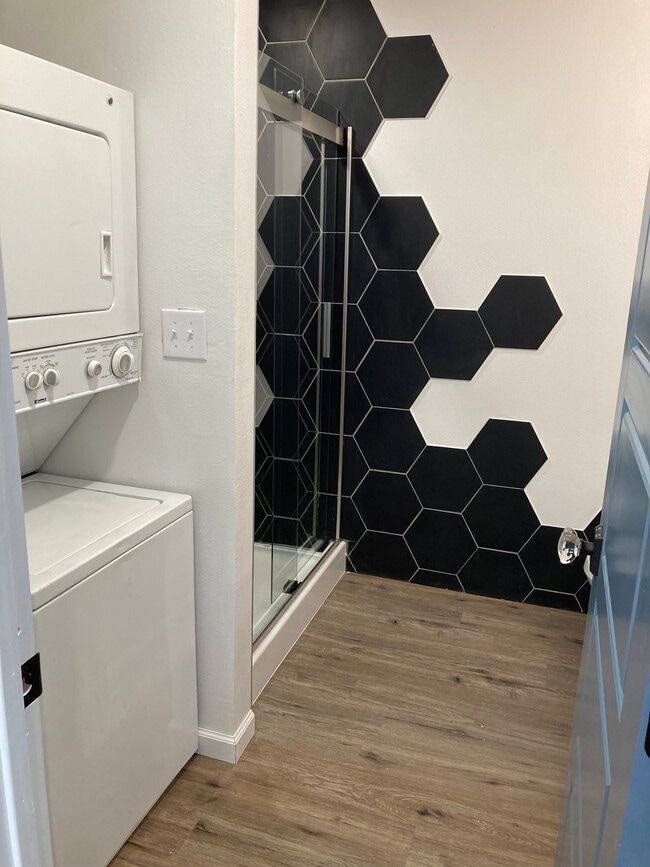 Photo - 147 N Kowald Ln