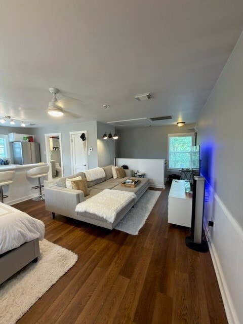 Photo - 711 Sabine St