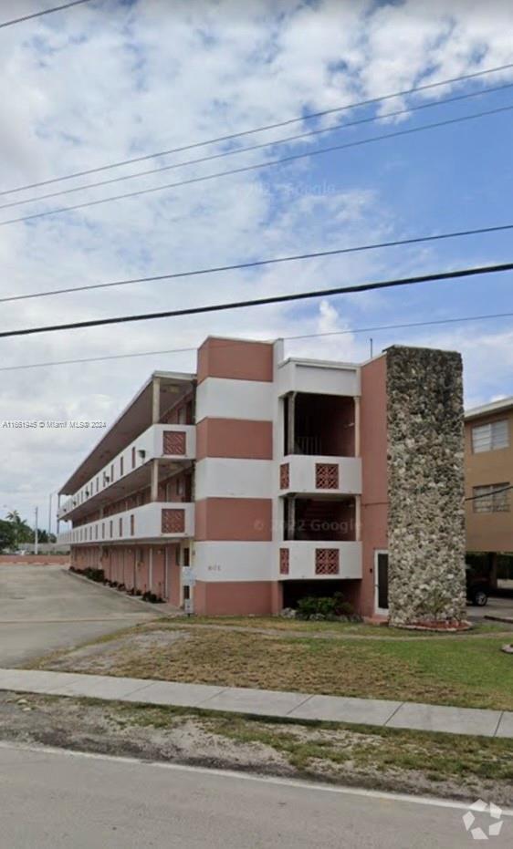 Building Photo - 601 S Royal Poinciana Blvd Unit 0 Rental