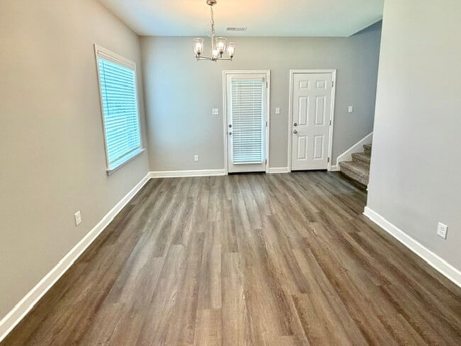 Photo - 305 Azalea Dr Unit 1