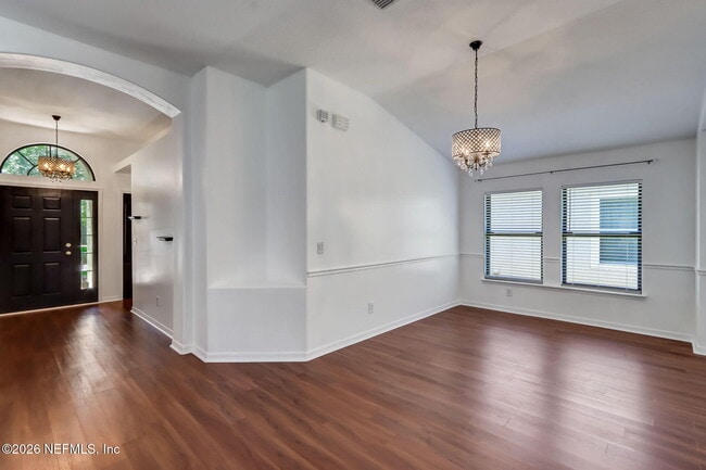 Photo - 566 Longmill Ln