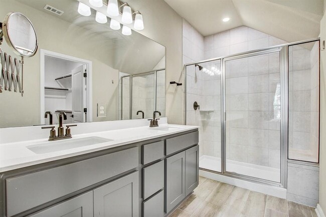 1624 Coral Sunrise Trl