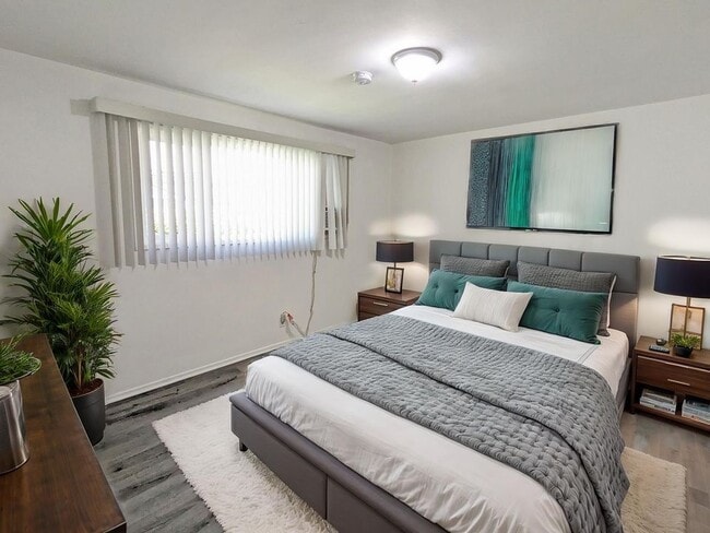 Photo - 1130 S Clark Dr Unidad 2