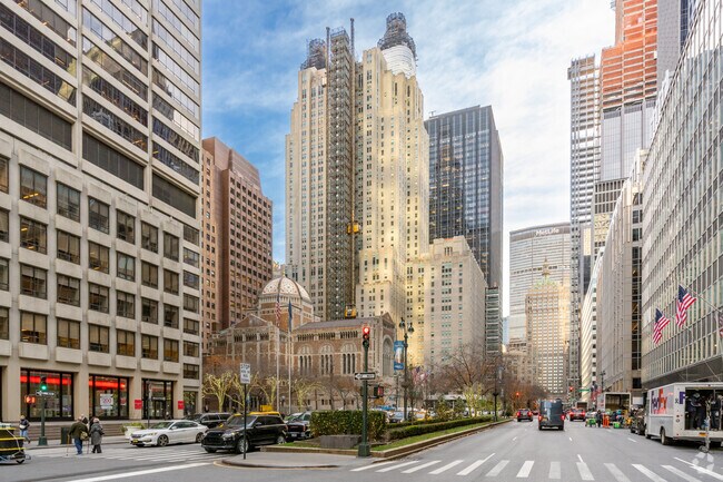 Photo - Waldorf Towers