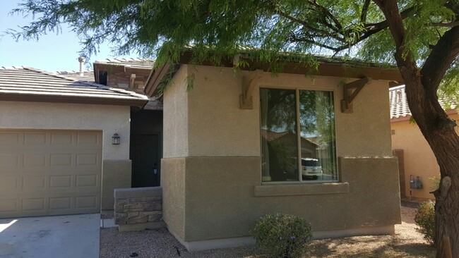 Beautiful 3 bed/2 bath split floor home in... - Beautiful 3 bed/2 bath split floor home in...