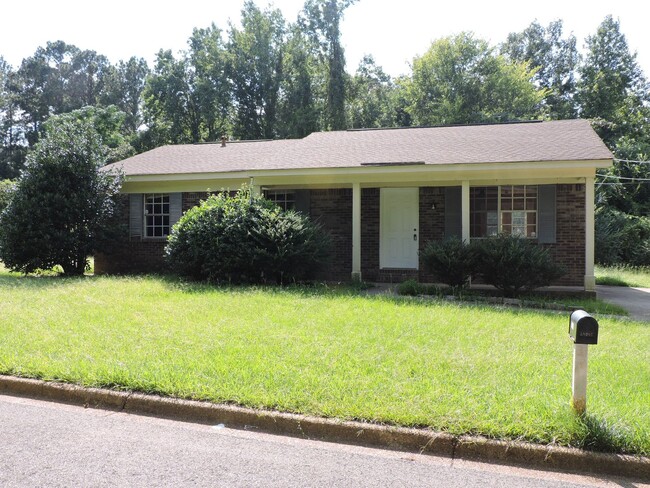 Nice 3 bedroom 1 bath home in Cottondale - Nice 3 bedroom 1 bath home in Cottondale