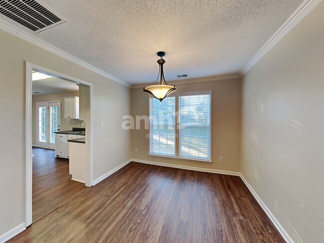 Photo - 173 Brookstone Dr