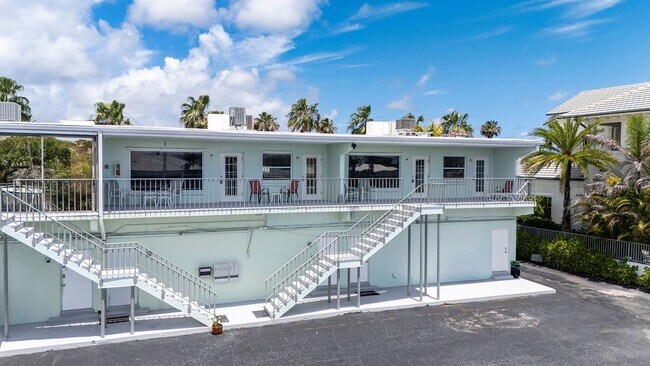 23 Royal Palm Pl Unit B