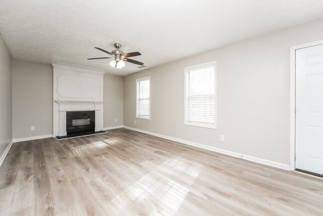 Photo - 6551 Lauren's Way