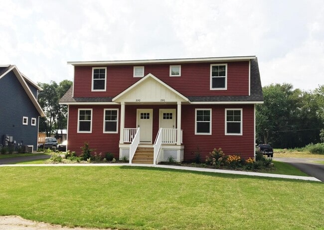 Photo - 289 E 19th St