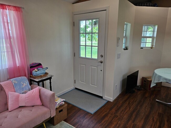 Photo - 6344 S 6th Street Rd