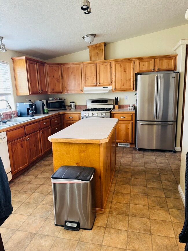 Photo - 750 Hayland Dr