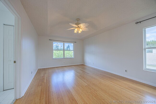 1848 Capeside Cir