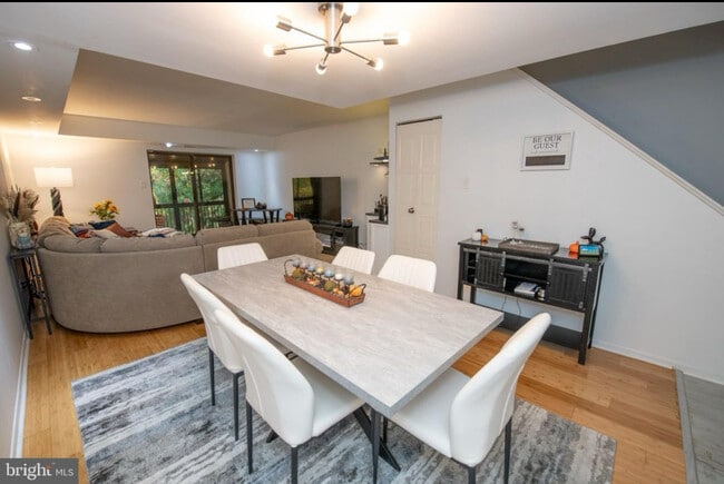 Photo - 305 Shawmont Ave Unit E