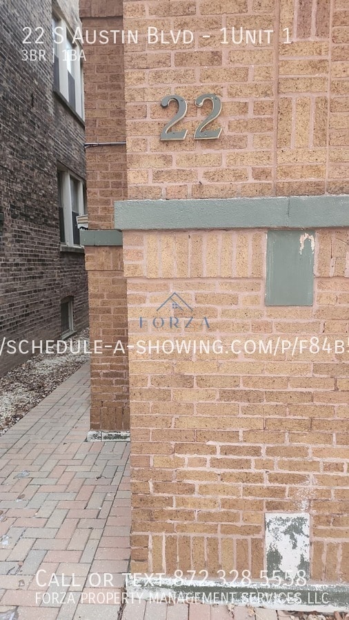 Building Photo - 22 S Austin Blvd Unit 1 1