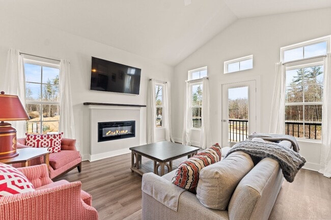 Photo - Elements at Saratoga Lake