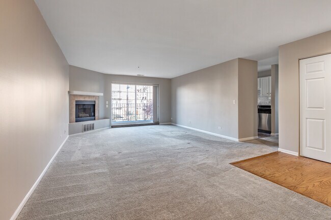 Photo - 43 Hunt Club Dr Unit 43