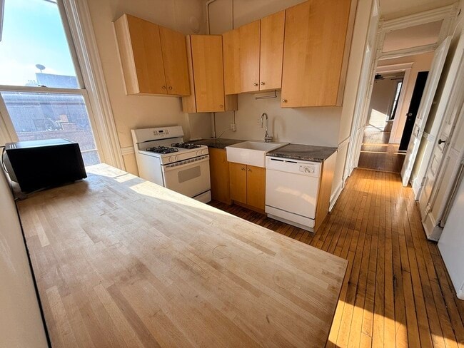 Photo - 1801 N Cleveland Ave