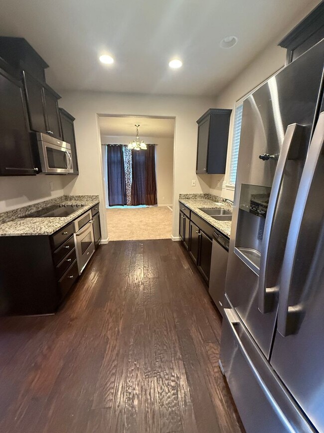 Photo - Beautiful Contemporary Home in Hillsboro