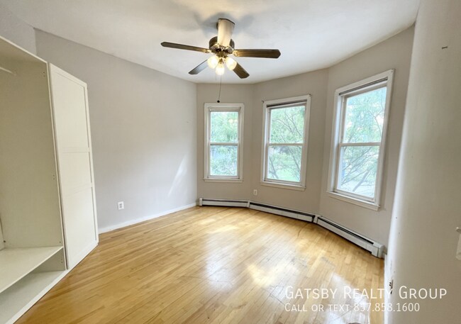 Photo - 5 Iroquois St Unit 2R