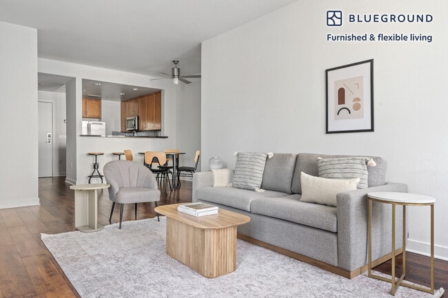 Photo - 355 Berry St Unit FL4-ID826