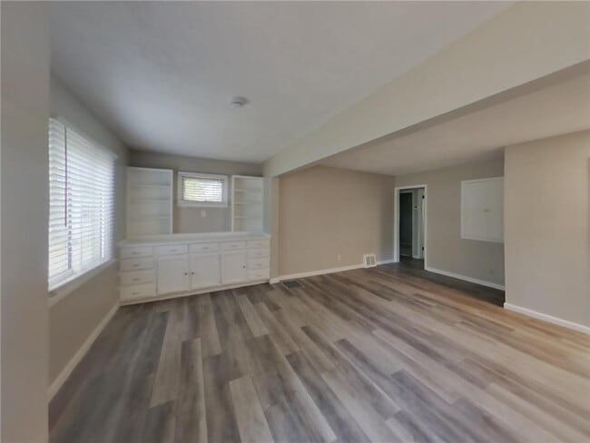 Photo - 5406 Utah Ave N