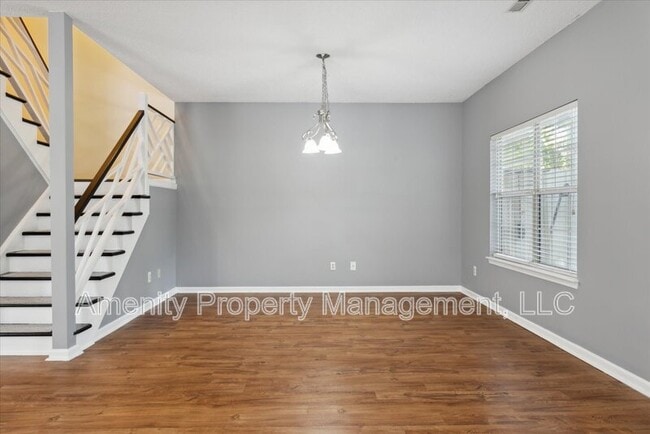 Photo - 1628 Willow Cv