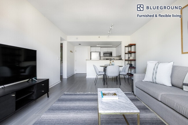 Photo - 2 Townsend St Unit FL3-ID427