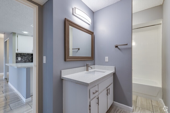 1 BR, 1.5 BA - 850 SF - Mark 1 Apartments