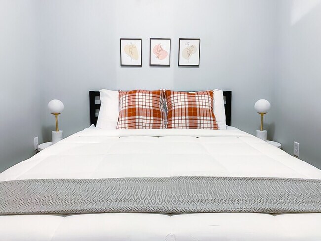 Photo - 2301 Ingersoll Ave Unit SI ID1058298P