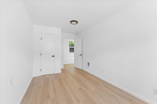 Photo - 1627 Martin Luther King Jr Way