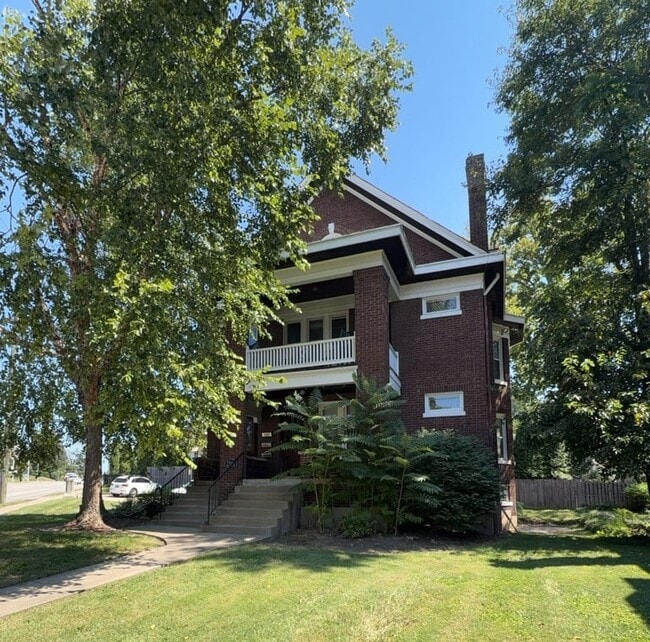 Photo - 2581 Madison Rd