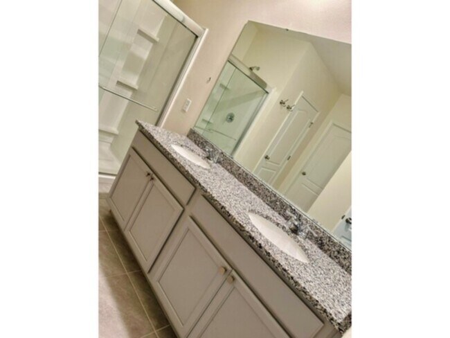 Photo - 4 bedrooms 2 bath house