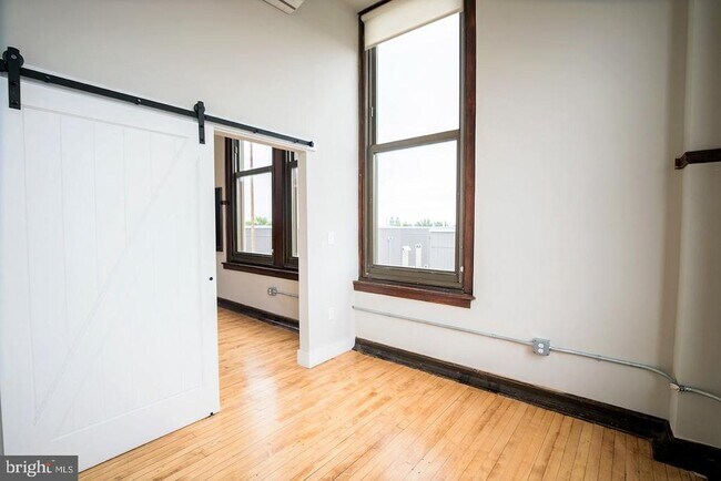 Photo - 1300 S 19th St Unit 301