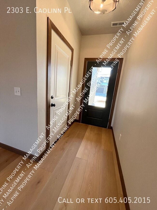 2303 Caolinn Pl