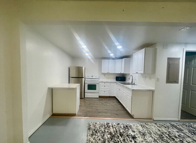 Photo - On an acre in Palmer! 4 bedrooms/3 bathrooms Oversized 2car garage PLUS additional shop! Addition...