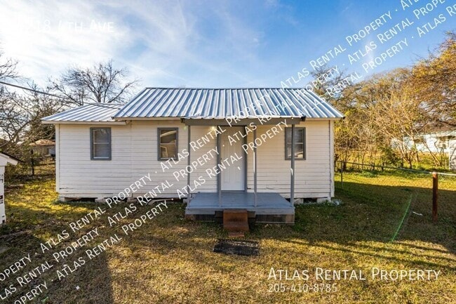 Building Photo - 4218 4th Ave