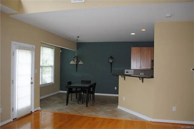 Photo - 801 Parkland Pl