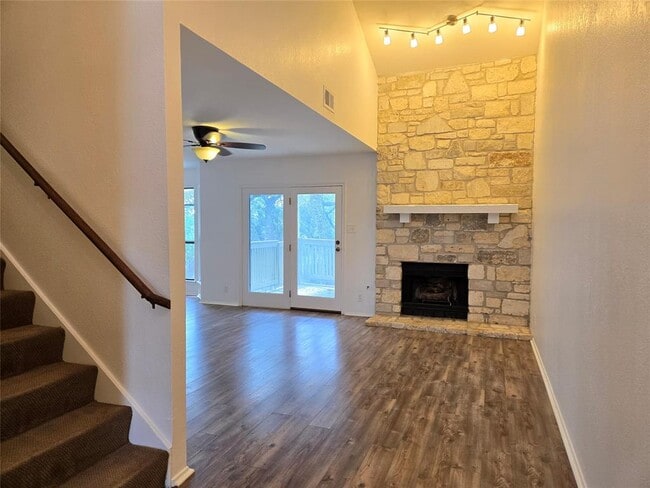 Building Photo - 4404 Travis Country Cir Unit A3 Rental