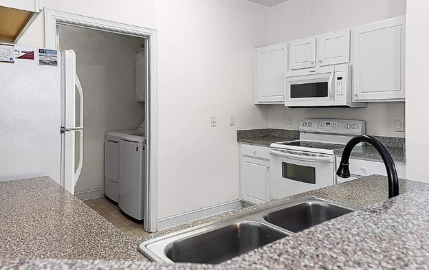 Photo - 6010 Windsor Green Way