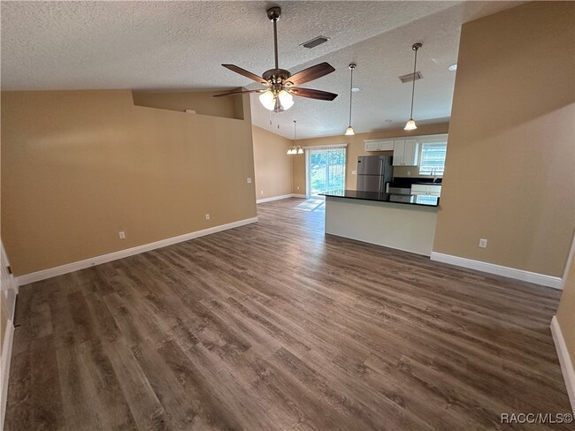 Photo - 9149 N Saponaria Dr House