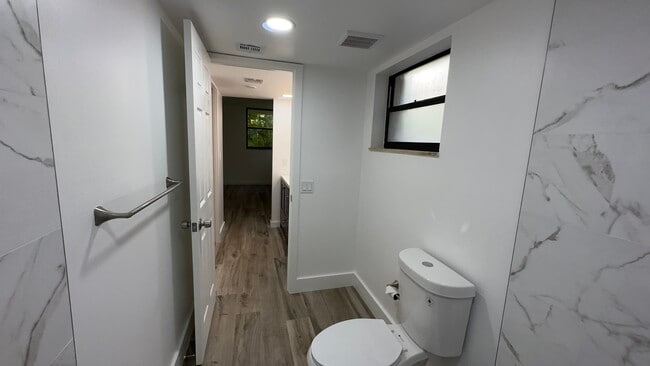 Photo - 101 Ocean Lane Dr Unidad 105