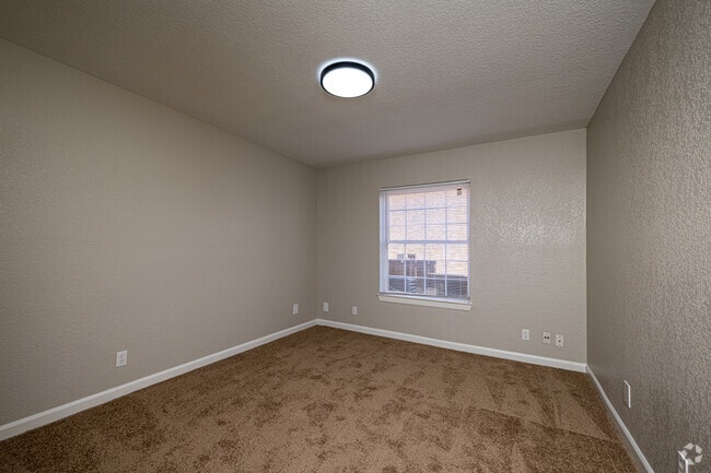 2BR, 1BA - 771SF - Second Bedroom