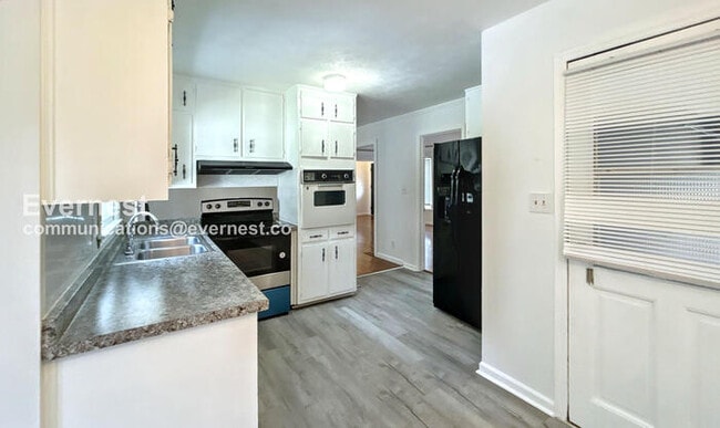 Photo - 5151 Vivid Dr SW