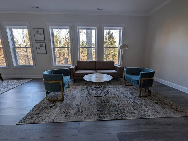 Photo - 901 Sunny Meadows Ln Unit ID1047360P