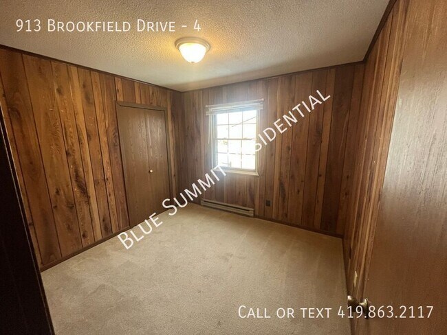 Photo - 913 Brookfield Dr Unit 4