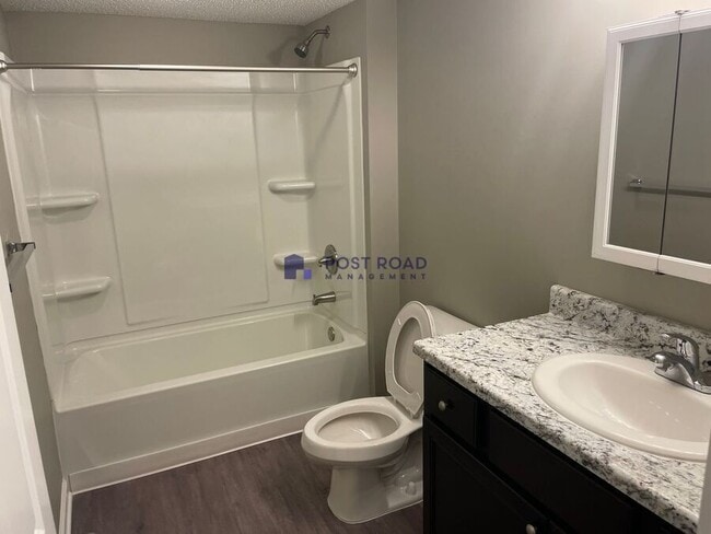 Photo - 701 W 27th St S Unidad 202