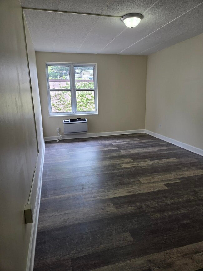 Photo - 685 Prospect Ave Unidad 10 B