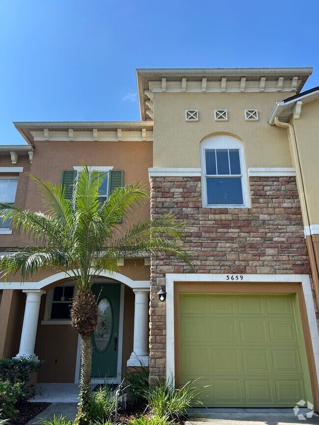 Building Photo - 3 Bedroom Townhome for Rent
