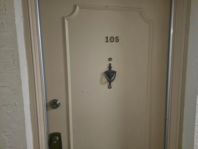 Photo - 959 SE 2nd Ave Unit 105